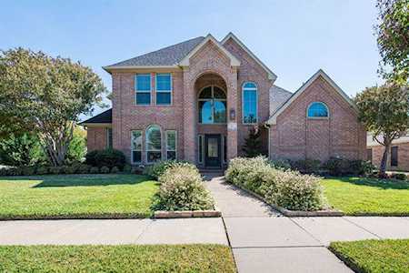 501 Springhill Drive Hurst, TX 76054