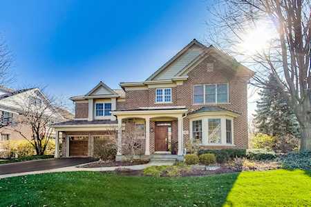 1557 Kittyhawk Ln Glenview, IL 60026