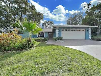 710 Rolling Hills Dr Palm Harbor, FL 34683
