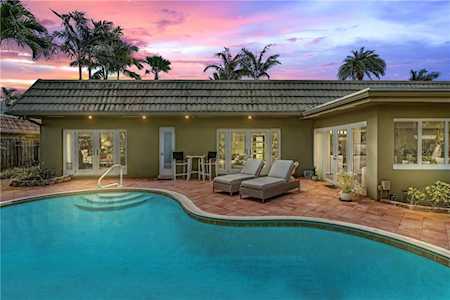 641 NW 24th St Wilton Manors, FL 33311