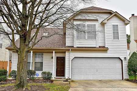 418 Oak Gate Dr Chesapeake, VA 23320