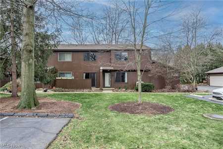 1550 Cedarwood Dr #4-D Westlake, OH 44145