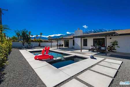 2150 N Cerritos Rd Palm Springs, CA 92262