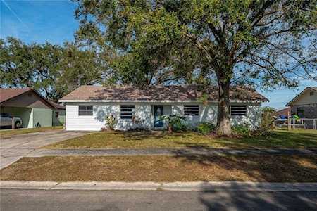 361 S Shore Dr Eagle Lake, FL 33839