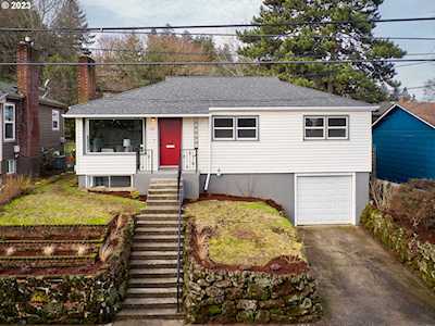 233 SE 74th AVE Portland, OR 97215