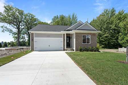 47043 Brookview Dr Chesterfield Twp, MI 48047