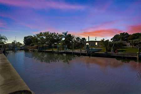 310 Bryn Mawr ISLAND Bradenton, FL 34207