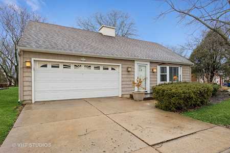 6664 Fernwood Dr Lisle, IL 60532