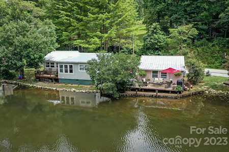 650 & 652 Shumont Rd Black Mountain, NC 28711