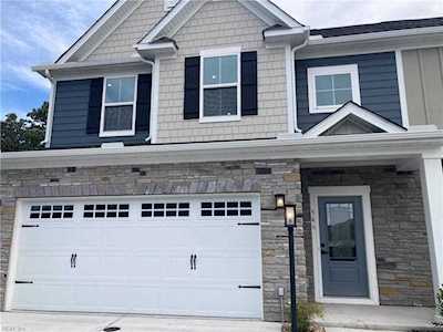 546 Eldridge Ln Chesapeake, VA 23323