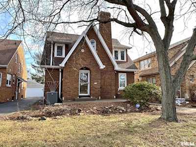3108 N Sheridan Rd Peoria, IL 61604