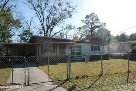 1913 Marquis DR Jacksonville, FL 32210