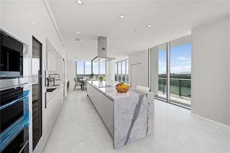 300 Sunny Isles Blvd #4-TS-04 Sunny Isles Beach, FL 33160