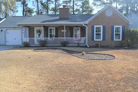 1104 Fox Sparrow Dr. Murrells Inlet, SC 29576