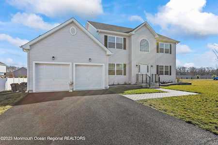 3 Marianne Way Neptune Township, NJ 07753