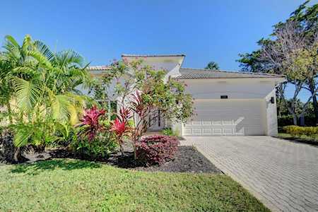 1112 Avondale Court West Palm Beach, FL 33409