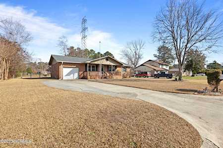 415 Greenbriar Drive Jacksonville, NC 28546