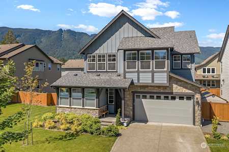 1623 Canyon Ave SE North Bend, WA 98045