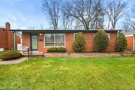 31946 Pembroke St Livonia, MI 48152