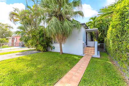 1970 NW 36th Ave Miami, FL 33125
