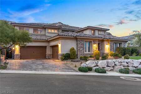 92 Olympia Chase Dr Las Vegas, NV 89141