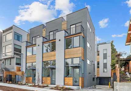 1541 Grandview Place E Seattle, WA 98112