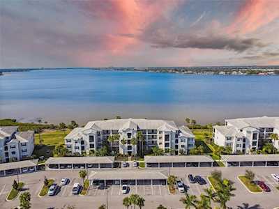910 Tidewater Shores LOOP #207 Bradenton, FL 34208