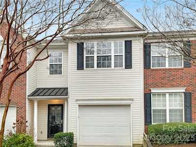 1714 Glenlea Vista Ct Charlotte, NC 28216