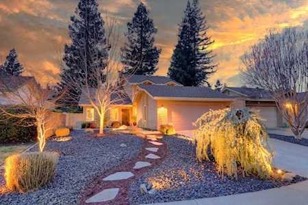 33 Porto Santo Court Sacramento, CA 95831