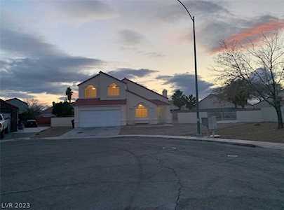 1135 Blue Ice Ct North Las Vegas, NV 89032