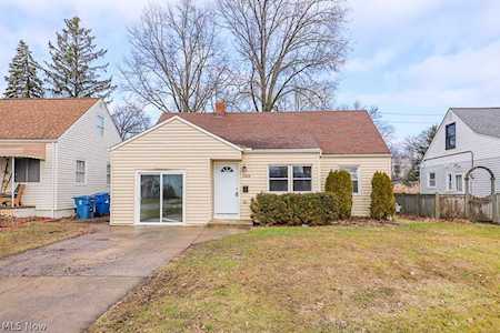 27834 Knickerbocker Rd Bay Village, OH 44140