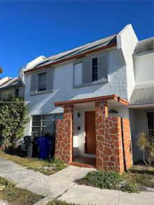 1231 Seaview North Lauderdale, FL 33068