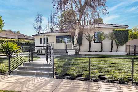 15440 Varden St Sherman Oaks, CA 91403