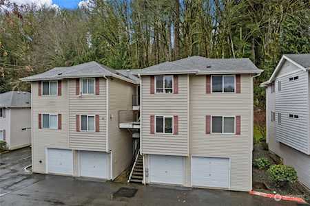 595 Newport Way NW #C2 Issaquah, WA 98027