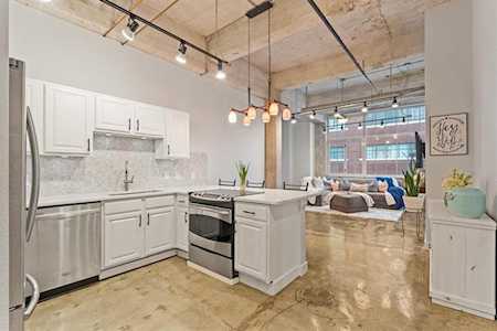 321 W 7th St #404 Kansas City, MO 64105