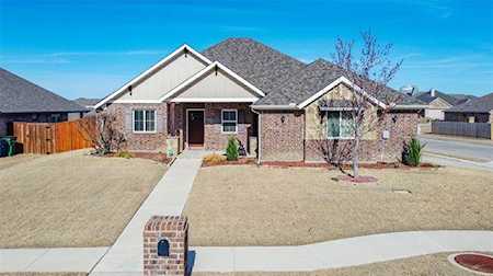 4908 Stratford Place Drive Sanger, TX 76266