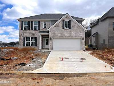 1124 Snowy Peak Ln Knoxville, TN 37922