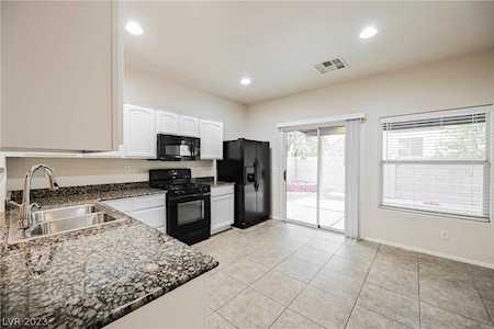 5585 Danforth Ave Las Vegas, NV 89141
