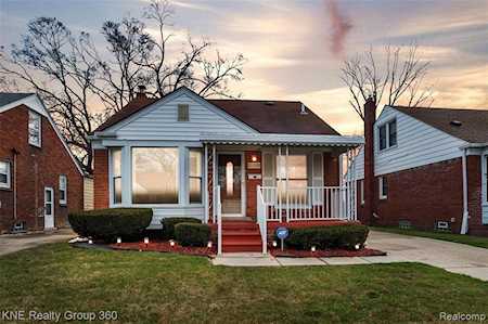 21398 Mitchelldale Ave Royal Oak Twp, MI 48220