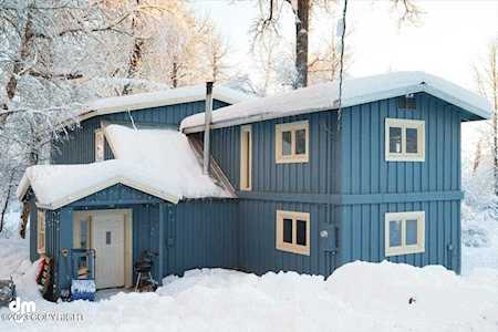 5528 E Edgerton Parks Road Palmer, AK 99645