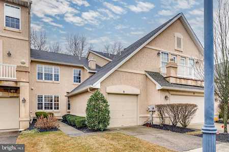 9 Buckingham Place Cherry Hill, NJ 08003