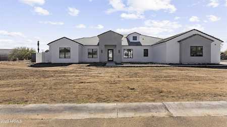 7963 W Peay Drive Peoria, AZ 85383