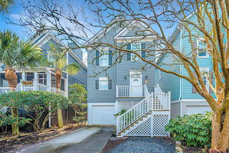 6 Yacht Harbor Ct Isle of Palms, SC 29451