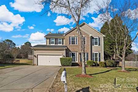 5719 Autumn Knoll Place Concord, NC 28027