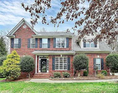 1501 Wickerby Ct Matthews, NC 28105