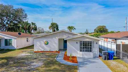 6804 N Thatcher Ave Tampa, FL 33614