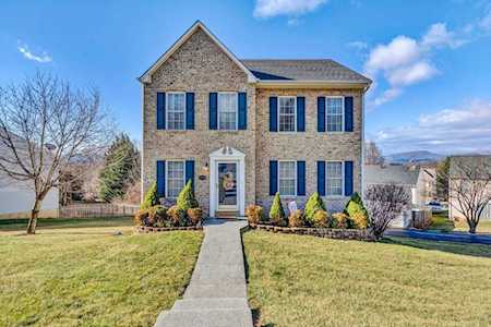 5038 NE Meadow Crossing Roanoke, VA 24019