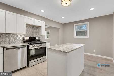 11 Walter Dr Williamstown, NJ 08094