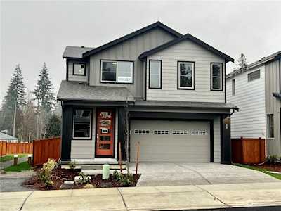 32 151st St SW #12 Lynnwood, WA 98087