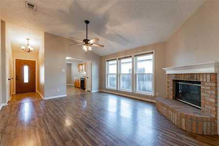 6436 Stonewater Bend Trail Fort Worth, TX 76179